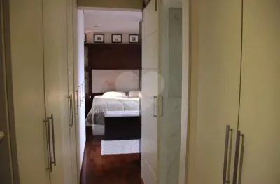 Apartamento com 4 quartos à venda na rua marcus pereira, 37, vila suzana, são paulo, 256 m2 por r$ 1.500.000