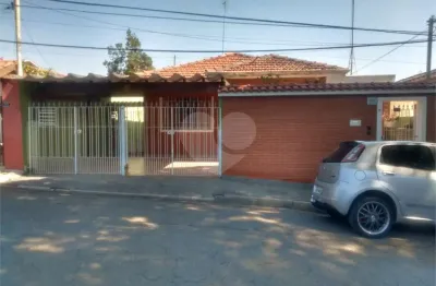 Casa com 3 quartos à venda na rua amaro rodrigues, 65, horto florestal, são paulo, 330 m2 por r$ 910.000