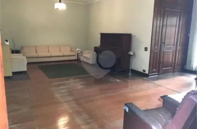 Casa com 3 quartos à venda na rua frederico von martius, 73, vila monumento, são paulo, 300 m2 por r$ 1.350.000