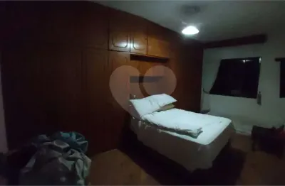 Casa com 4 quartos à venda na rua sitiantes, 206, itaberaba, são paulo, 200 m2 por r$ 820.000