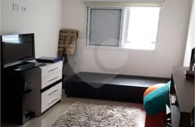 Casa com 3 quartos à venda na rua rabelo da cruz, 340, vila nivi, são paulo, 145 m2 por r$ 980.000