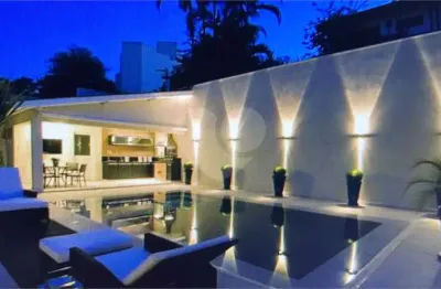 Casa em condomínio fechado com 5 quartos à venda na alameda colômbia, 335, alphaville residencial dois, barueri, 500 m2 por r$ 8.900.000