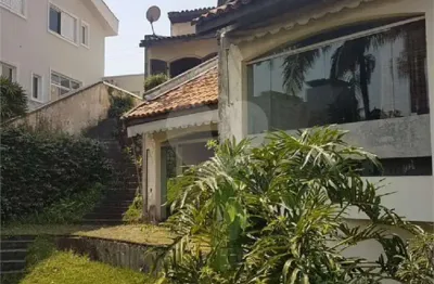 Casa em condomínio fechado com 3 quartos para alugar na alameda dinamarca, 483, alphaville residencial um, barueri, 560 m2 por r$ 25.000