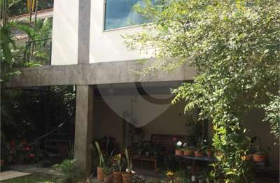 Casa com 4 quartos à venda na rua tomé afonso de moura, 530, vila amélia, são paulo, 393 m2 por r$ 1.650.000