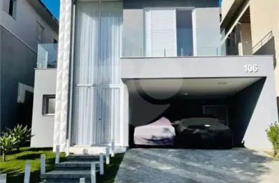 Casa em condomínio fechado com 4 quartos à venda na rua siriema, 257, rancho tucsons, santana de parnaíba, 205 m2 por r$ 1.639.000