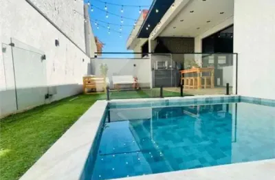 Casa em condomínio fechado com 3 quartos à venda na rua siriema, 177, rancho tucsons, santana de parnaíba, 202 m2 por r$ 2.200.000