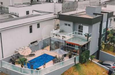 Casa em condomínio fechado com 3 quartos à venda na rua caminheiro, 68, suru, santana de parnaíba, 256 m2 por r$ 1.979.000