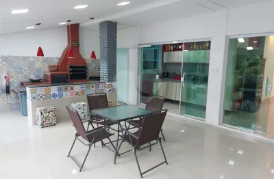 Casa em condomínio fechado com 4 quartos à venda na estrada do itapeti, 100, parque residencial itapeti, mogi das cruzes, 360 m2 por r$ 1.500.000
