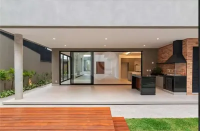 Casa em condomínio fechado com 4 quartos à venda na alameda hércules, 723, alphaville, santana de parnaíba, 480 m2 por r$ 4.500.000