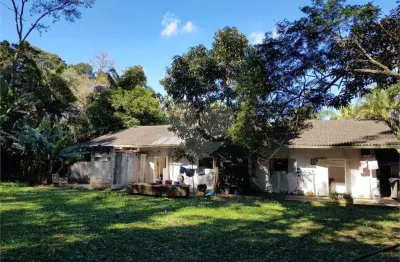 Chácara / sítio com 5 quartos à venda na estrada taguai, 208, chácara do refúgio, carapicuíba, 8600 m2 por r$ 4.900.000