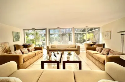 Casa com 6 quartos à venda na rua guaonés, 218, jardim guedala, são paulo, 750 m2 por r$ 7.800.000