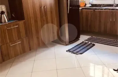 Casa em condomínio fechado com 4 quartos à venda na rua domingos nastari, 280, vila appia antica, carapicuíba, 383 m2 por r$ 1.965.000