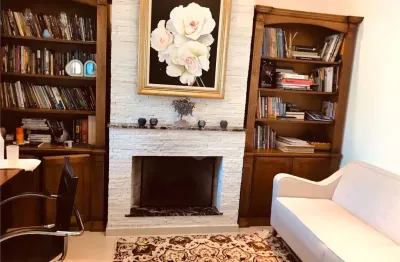 Casa em condomínio fechado com 4 quartos à venda na rua domingos nastari, 280, vila appia antica, carapicuíba, 383 m2 por r$ 1.965.000