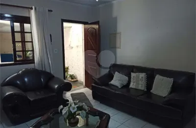 Casa com 3 quartos à venda na rua doutor gabriel covelli, 132, parque peruche, são paulo, 180 m2 por r$ 900.000