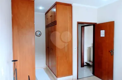 Casa com 3 quartos à venda na rua doutor antônio de castro prado, 426, vila clayton, valinhos, 162 m2 por r$ 1.200.000