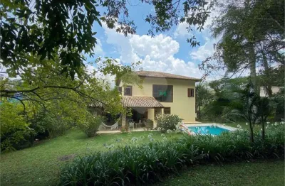 Casa em condomínio fechado com 3 quartos à venda na rua arapanés, 5, aldeia da fazendinha, carapicuíba, 398 m2 por r$ 2.300.000