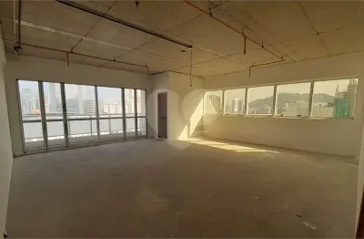 Sala comercial à venda na rua barão de paranapiacaba, 233, encruzilhada, santos, 68 m2 por r$ 585.000