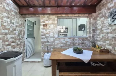 Casa com 2 quartos à venda na rua orestes colombari, 33, jardim cláudia, são paulo, 96 m2 por r$ 670.000