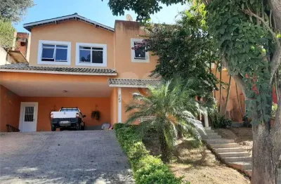 Casa em condomínio fechado com 4 quartos à venda na rua tapajós, 788, tarumã, santana de parnaíba, 213 m2 por r$ 949.990