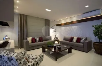 Casa em condomínio fechado com 5 quartos à venda na alameda coimbra, 335, alphaville conde ii, barueri, 500 m2 por r$ 6.200.000