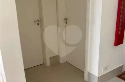 Casa em condomínio fechado com 4 quartos à venda na alameda dos ingás, 117, alphaville, santana de parnaíba, 400 m2 por r$ 3.400.000