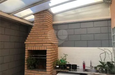Casa em condomínio fechado com 3 quartos à venda na estrada municipal walter steurer, 1050, chácara pavoeiro, cotia, 139 m2 por r$ 695.000