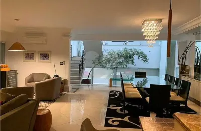 Casa em condomínio fechado com 5 quartos à venda na alameda batatais, 285, alphaville, santana de parnaíba, 485 m2 por r$ 4.500.000