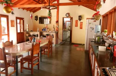 Casa em condomínio fechado com 4 quartos à venda na rua aristóteles, 210, paisagem renoir, cotia, 603 m2 por r$ 2.150.000