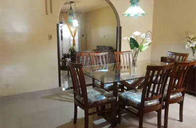 Casa com 3 quartos à venda na rua flor de amoras, 462, jardim das flores, osasco, 170 m2 por r$ 700.000