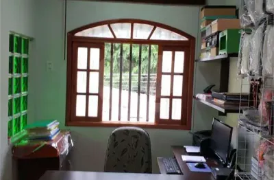 Casa com 3 quartos à venda na rua paulo sebastião ferreira mallet, 30, jardim d'abril, osasco, 174 m2 por r$ 800.000