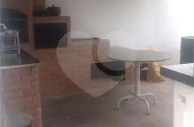 Casa com 3 quartos à venda na rua emília rodrigues dos santos, 78, jardim jussara, mogi das cruzes, 245 m2 por r$ 780.000