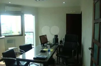 Prédio à venda na rua ramal dos menezes, 159, vila romero, são paulo, 597 m2 por r$ 2.500.000