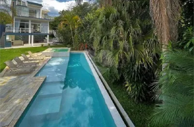 Casa em condomínio fechado com 4 quartos à venda na alameda turmalina, 13, golf gardens, carapicuíba, 319 m2 por r$ 2.750.000