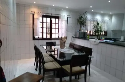 Casa com 3 quartos à venda na rua sousa filho, 321, vila santa delfina, são paulo, 154 m2 por r$ 700.000
