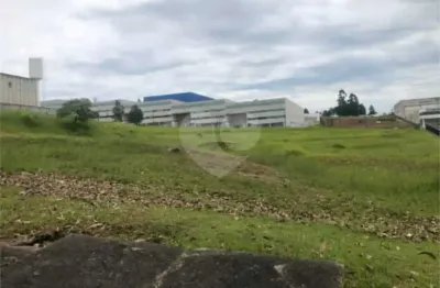 Terreno à venda na alameda áfrica, 34, tamboré, santana de parnaíba, 4576 m2 por r$ 6.300.000