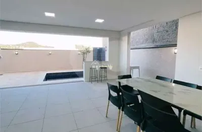 Casa em condomínio fechado com 3 quartos à venda na rua sabiá, 1310, suru, santana de parnaíba, 260 m2 por r$ 1.690.000