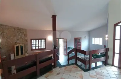 Casa em condomínio fechado com 4 quartos à venda na avenida apparecida tellau seraphin, 1602, marambaia, vinhedo, 482 m2 por r$ 2.968.000