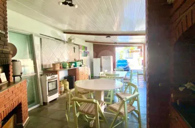Casa com 4 quartos à venda na rua belo horizonte, 250, centro, embu das artes, 334 m2 por r$ 2.300.000