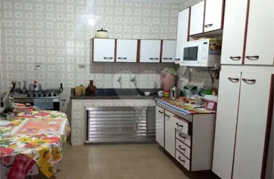 Casa com 3 quartos à venda na rua guilhermina, 102, vila romero, são paulo, 157 m2 por r$ 750.000