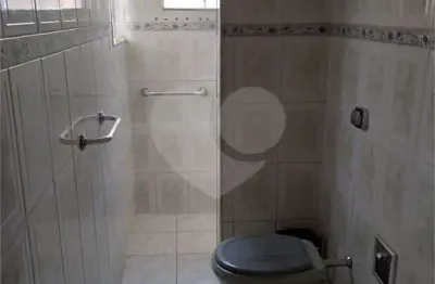 Casa com 3 quartos à venda na estrada do campo limpo, 2067, vila prel, são paulo, 171 m2 por r$ 900.000
