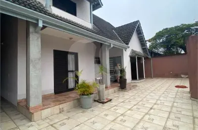 Casa com 4 quartos à venda na rua professor rodolpho p. j. mehlmann, 178, vila oliveira, mogi das cruzes, 204 m2 por r$ 1.300.000