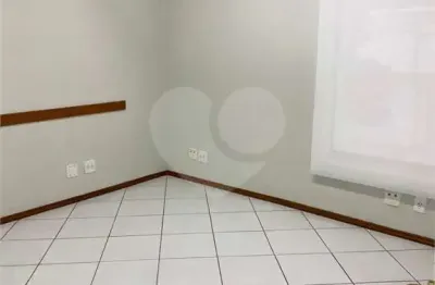 Casa à venda na rua texas, 1230, brooklin paulista, são paulo, 123 m2 por r$ 1.000.000