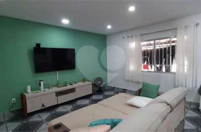 Casa com 4 quartos à venda na rua bernardino pantaleão, 79, jardim thealia, são paulo, 204 m2 por r$ 600.000