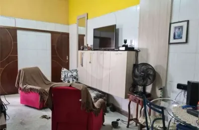 Casa com 3 quartos à venda na rua guaxuma, 15, vila rio branco, são paulo, 240 m2 por r$ 905.000