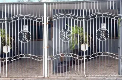 Casa com 4 quartos à venda na rua marfisa, 532, chácara mafalda, são paulo, 300 m2 por r$ 585.000