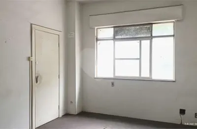 Prédio à venda na rua riachuelo, 42, centro, santos, 2100 m2 por r$ 5.000.000