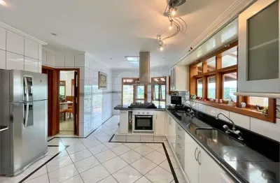 Casa em condomínio fechado com 4 quartos à venda na alameda itália, 1, residencial euroville, carapicuíba, 675 m2 por r$ 3.500.000