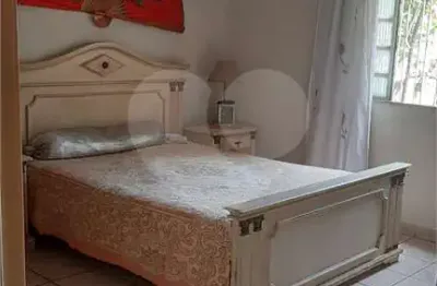 Casa com 3 quartos à venda na rua dom josé marcondes, 32, brasilândia, são paulo, 130 m2 por r$ 600.000