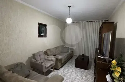 Casa com 3 quartos à venda na rua gervásio mota da vitória, 467, cidade líder, são paulo, 350 m2 por r$ 580.000
