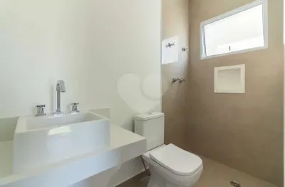 Casa em condomínio fechado com 3 quartos à venda na alameda vale do sol, 66, alphaville, santana de parnaíba, 220 m2 por r$ 2.530.000